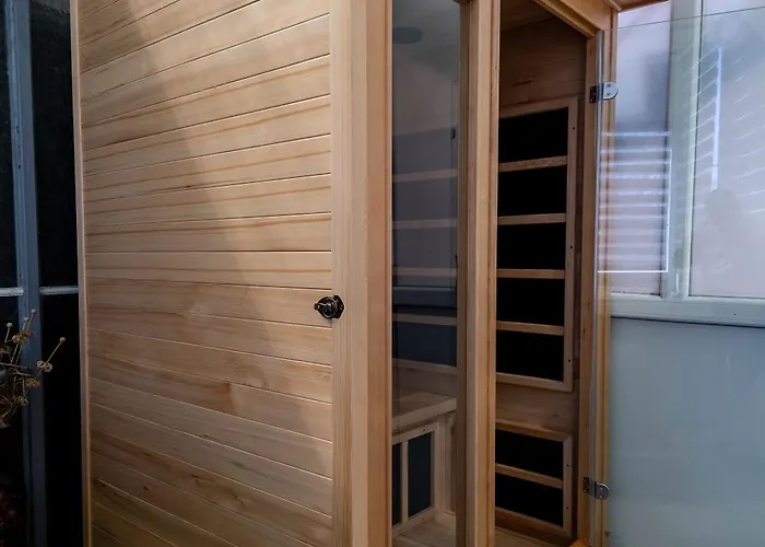 招待所 Astorija 2 *