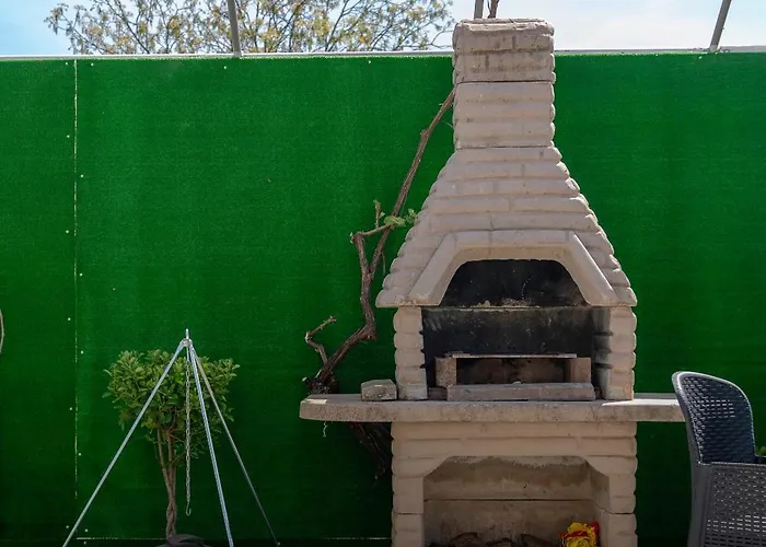 Astorija 2 招待所 *